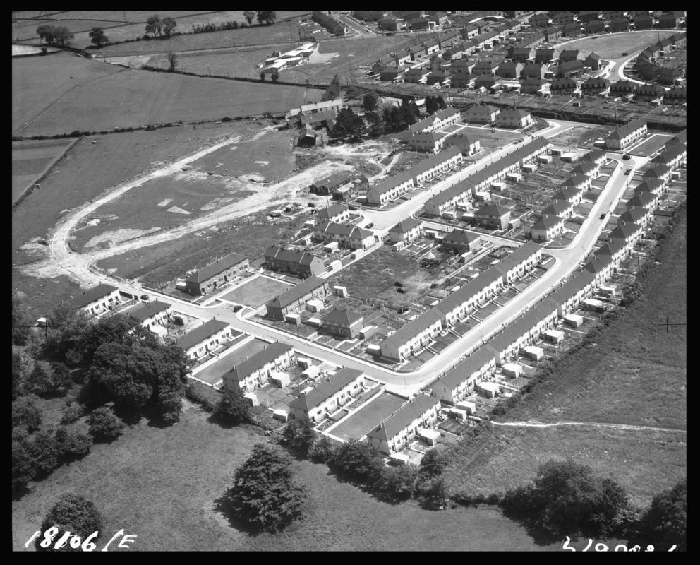 Abergavenny, negative