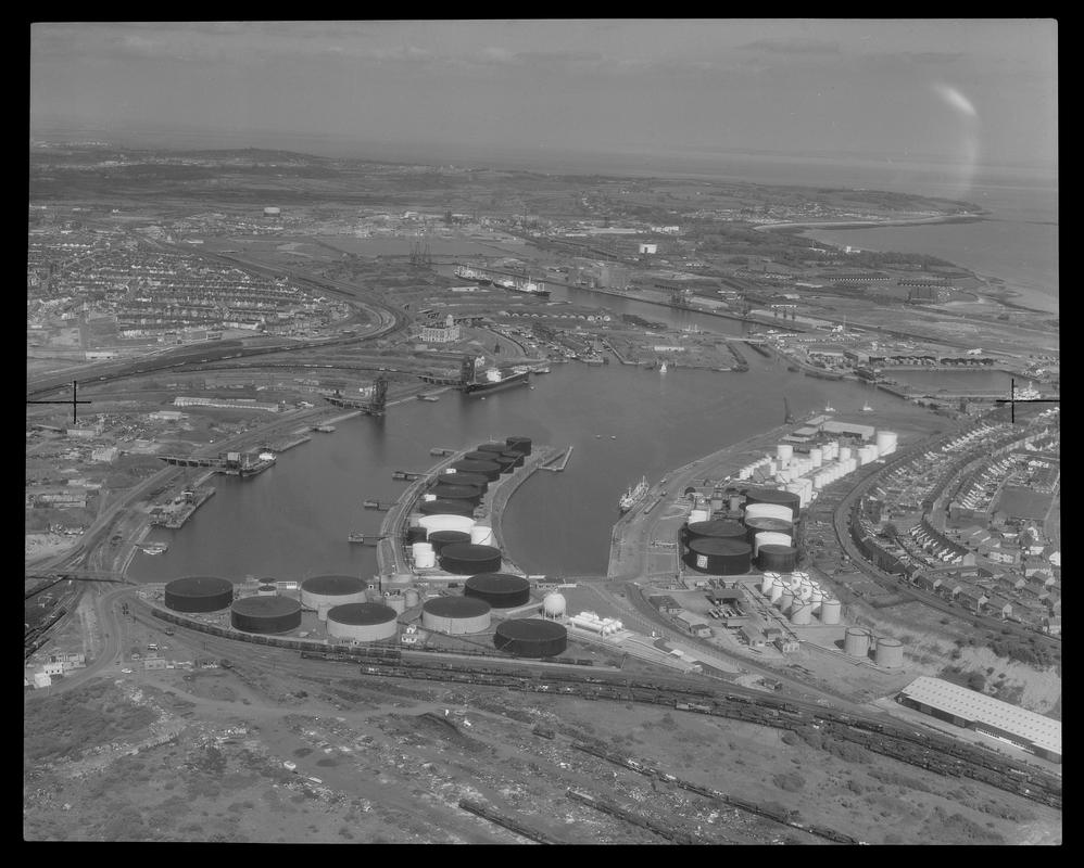 Barry Docks, negative