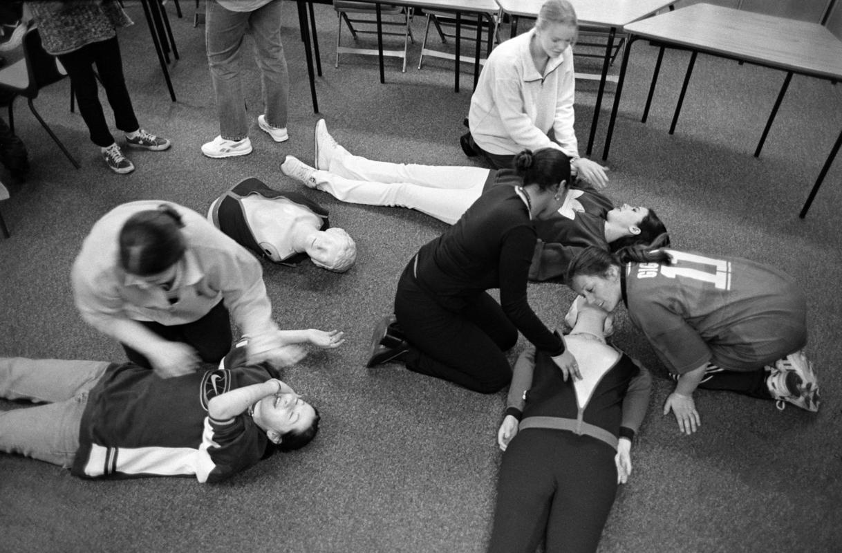 GB. WALES. Rumney. First aid class at the Tertiary college. 1998.