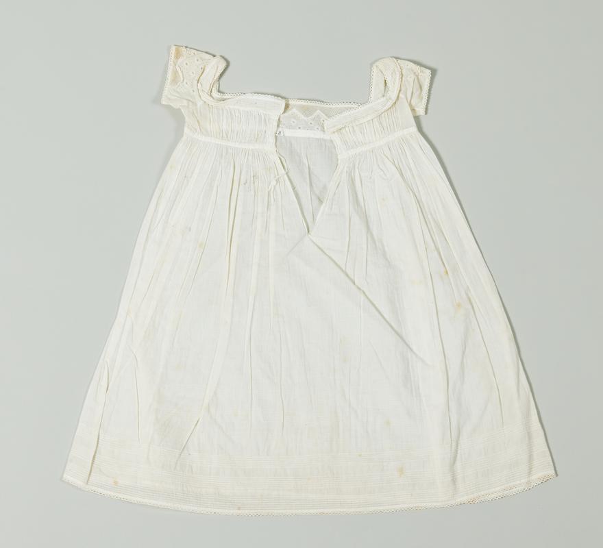 child&#039;s frock