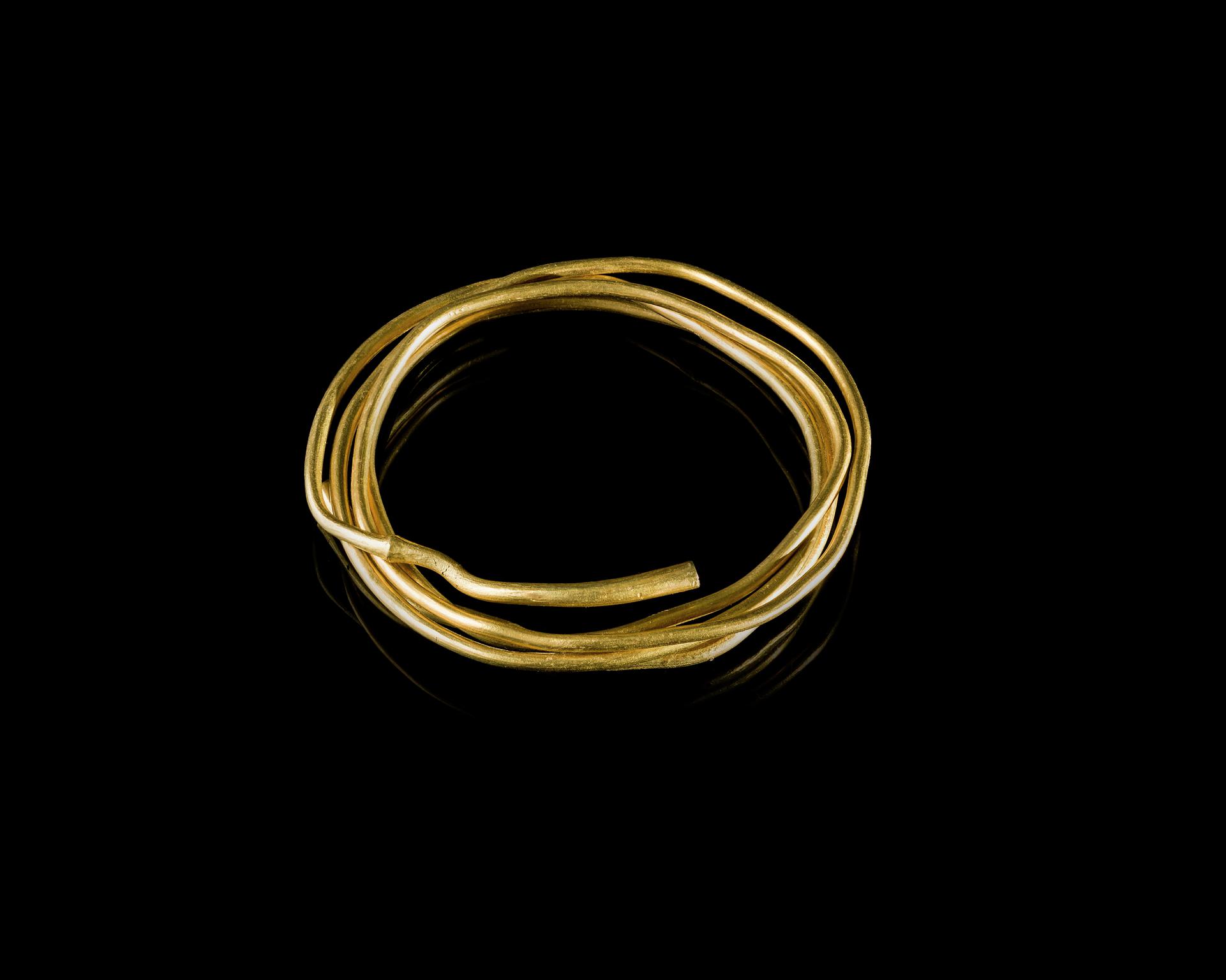 Middle Bronze Age gold torc