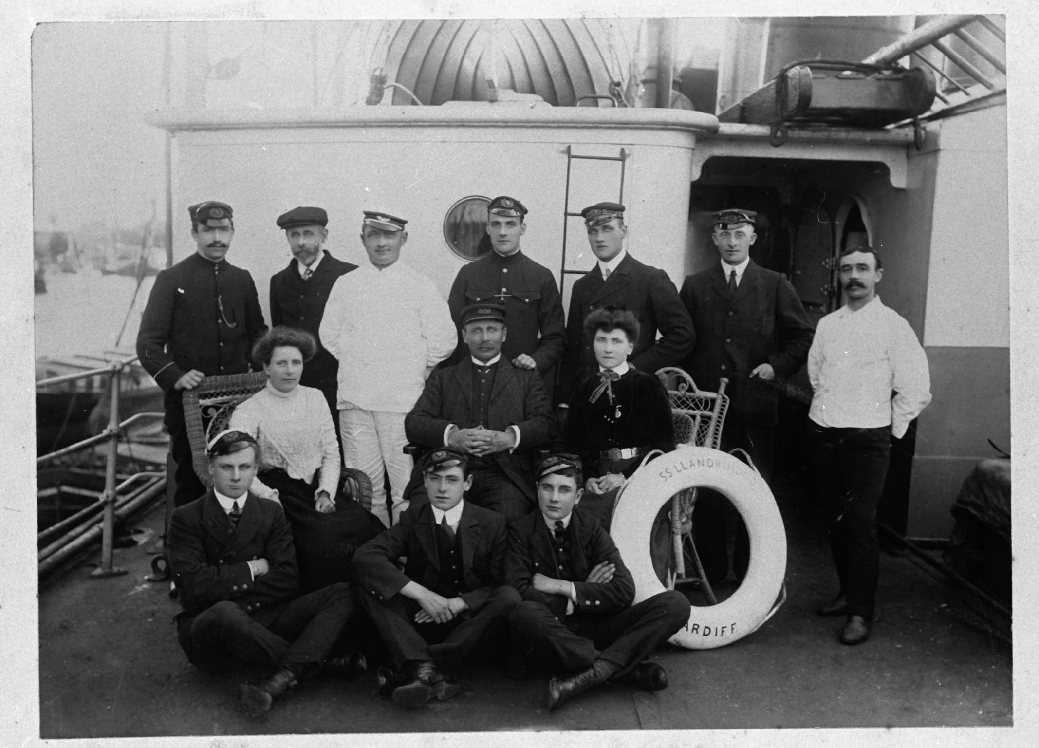 Captain B.T. Morris & crew of S.S LLANDRINDOD photograph