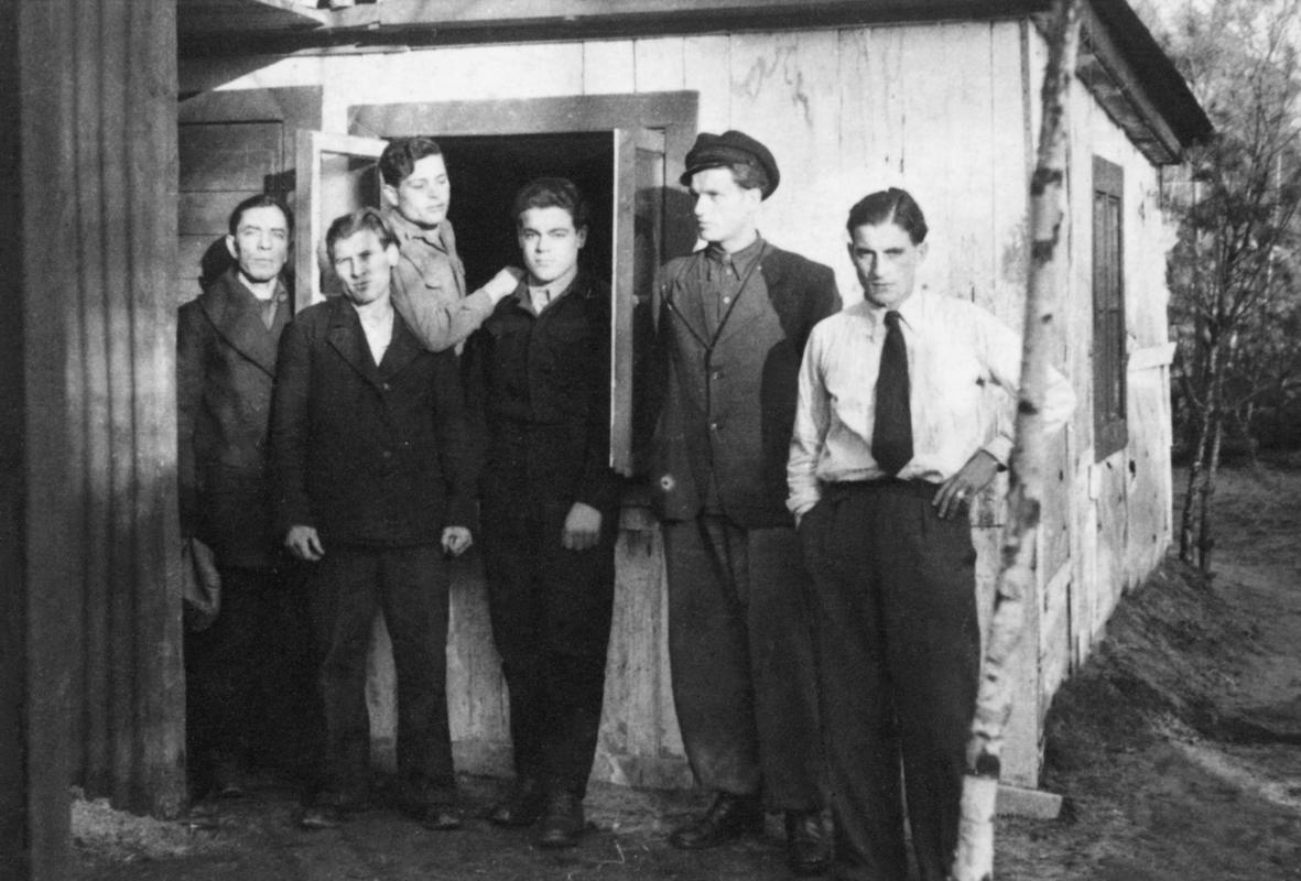 Group of Polish / Ukranian men at Munsterlagar Camp