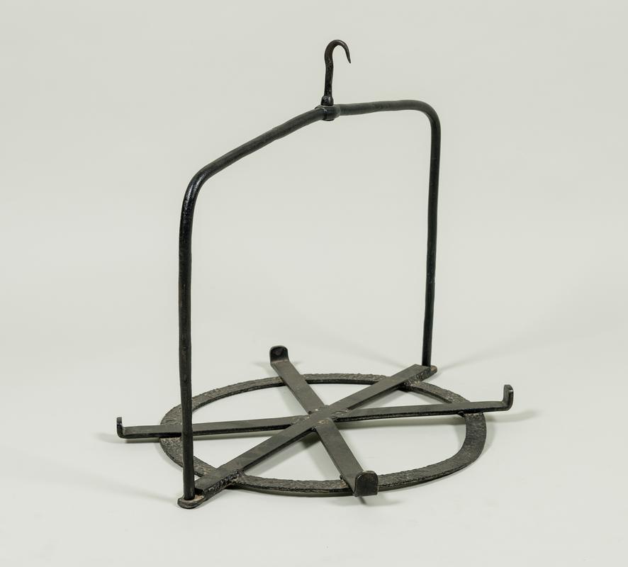 Bakestone hanger