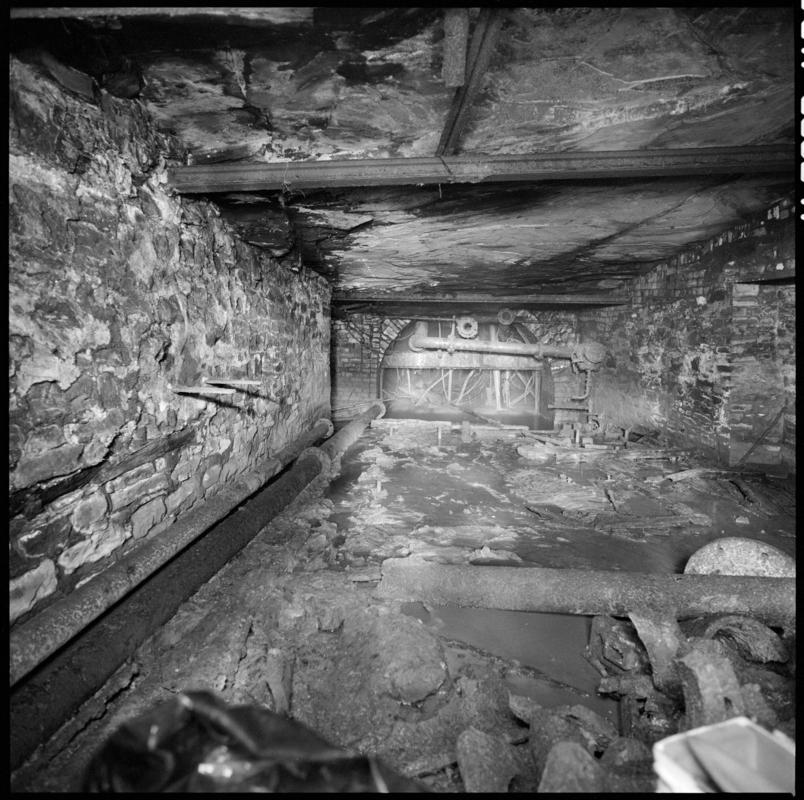 Black and white film negative showing the no. 3 landing, hetty shaft, Tymawr Colliery March 1980.  &#039;No 3 landing hetty shaft, march 1980&#039; is transcribed from original negative bag.