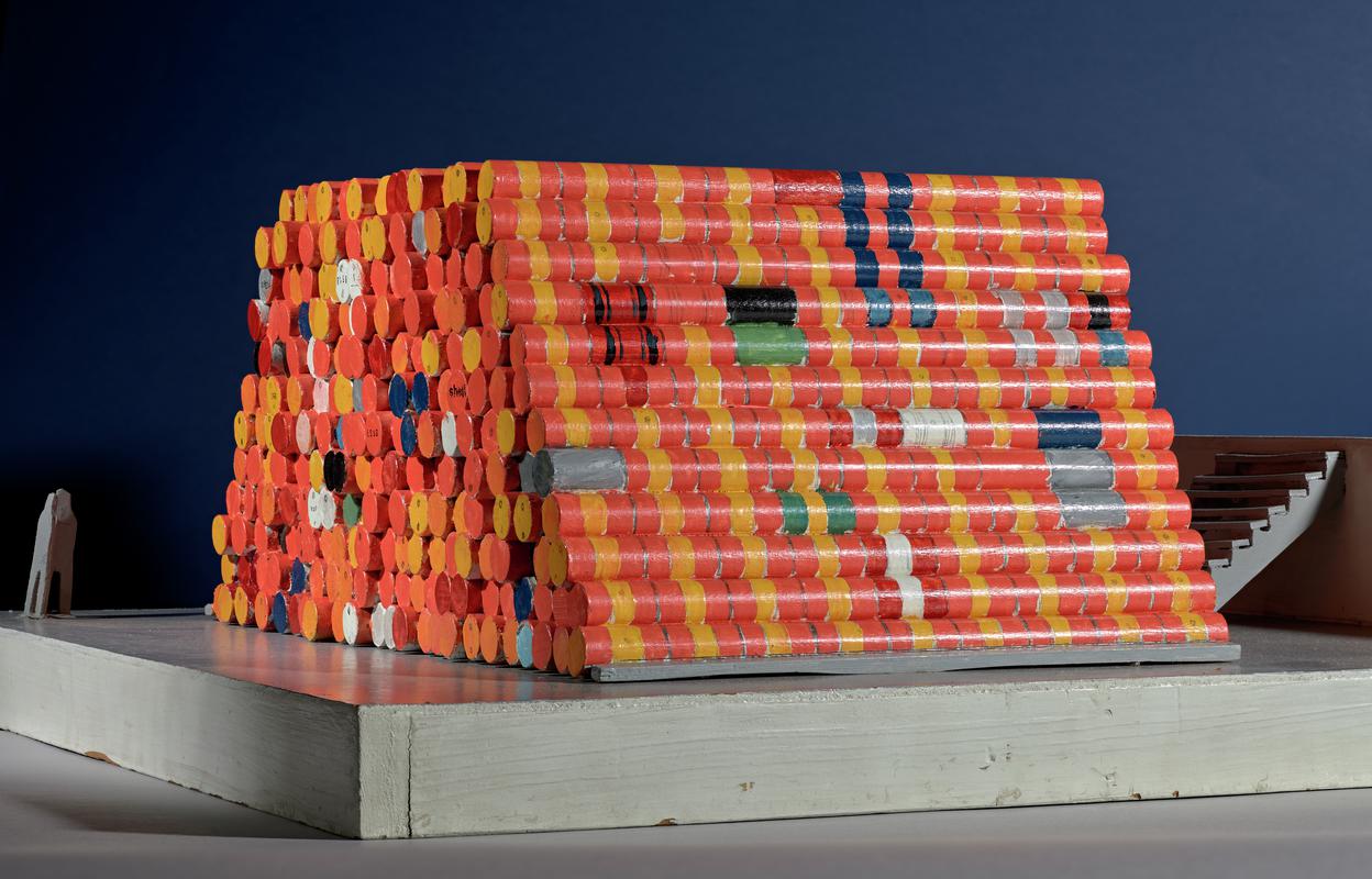 Model for 1,240 oil drums