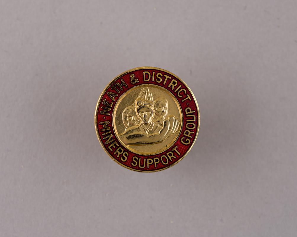 Neath &amp; District Miners Support Group, badge
