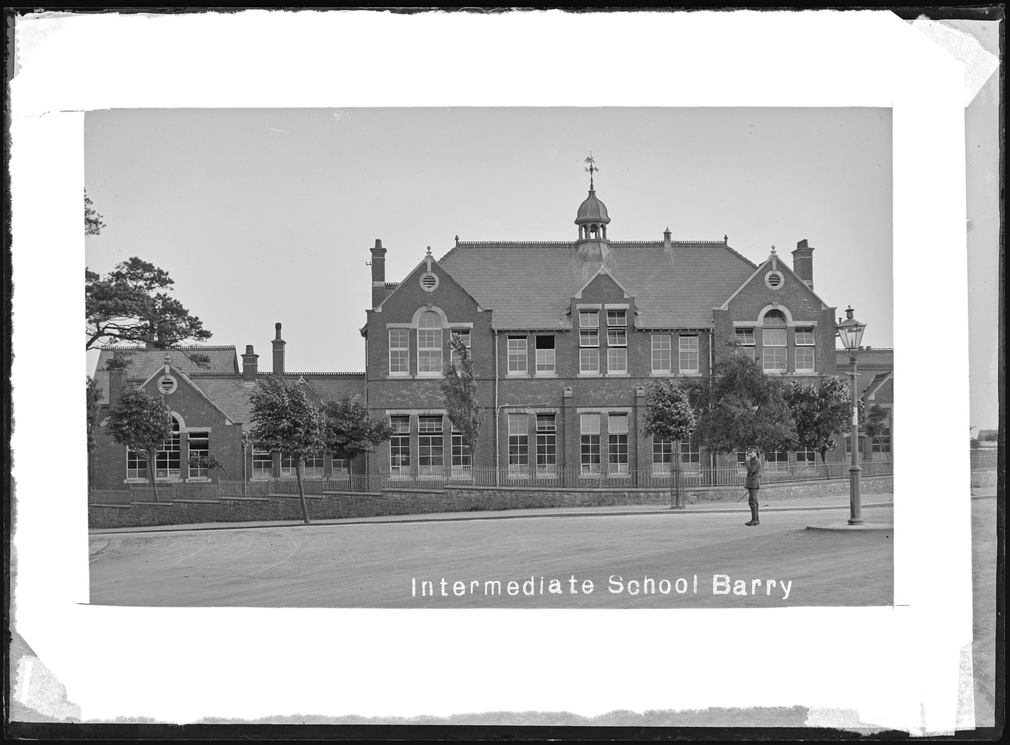 Intermediate School Barry (negative)