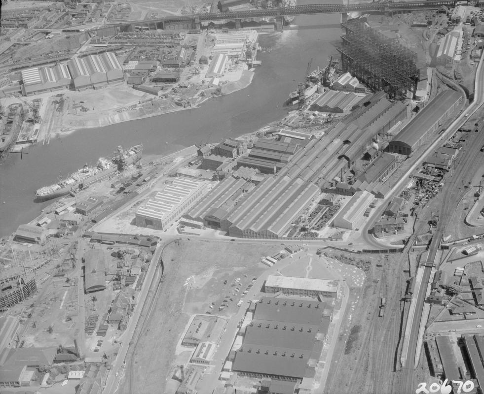 Sunderland, Doxford&#039;s Engine Works and Shipyard, Short Bros. and Austin &amp; Pickersgill Shipbuilders