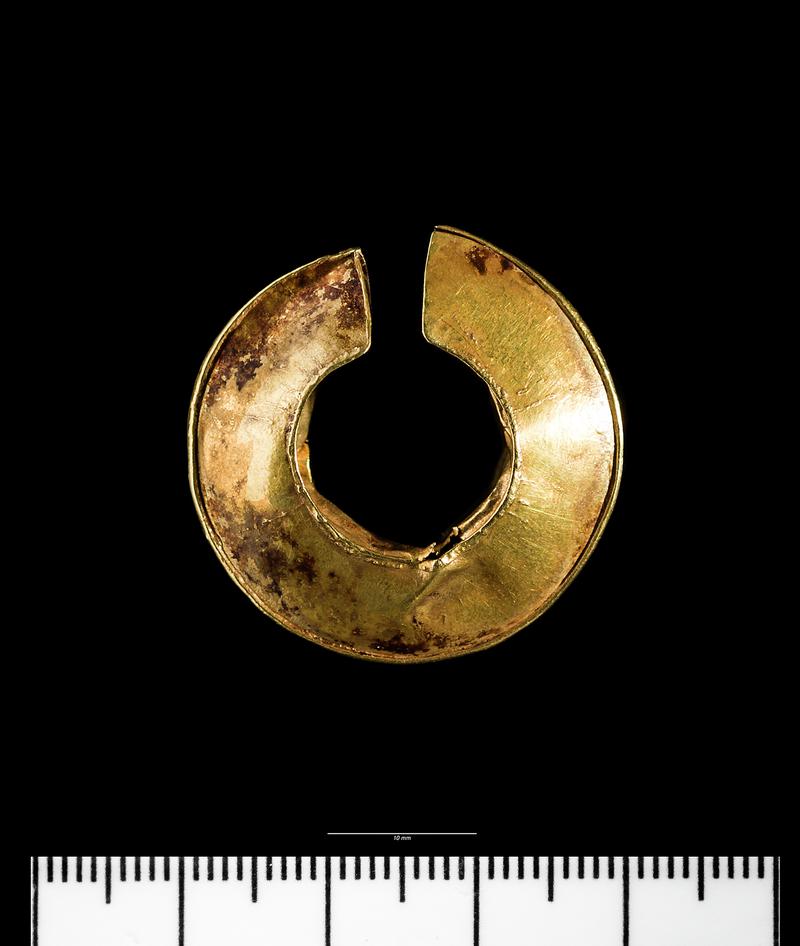 Late Bronze Age gold penannular lock ring - Collections Online | Museum ...