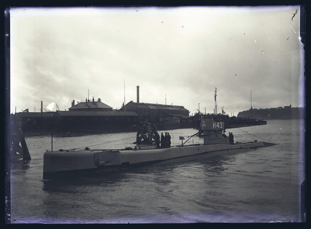 3/4 Port Bow view of SUBMARINE H43 entering Cardiff, c.1937.