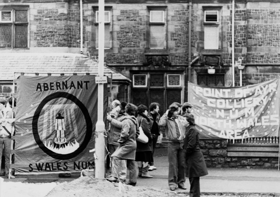1984/85 Strike : Blaenau Ffestiniog : Abernant and Point of Ayr lodge banners