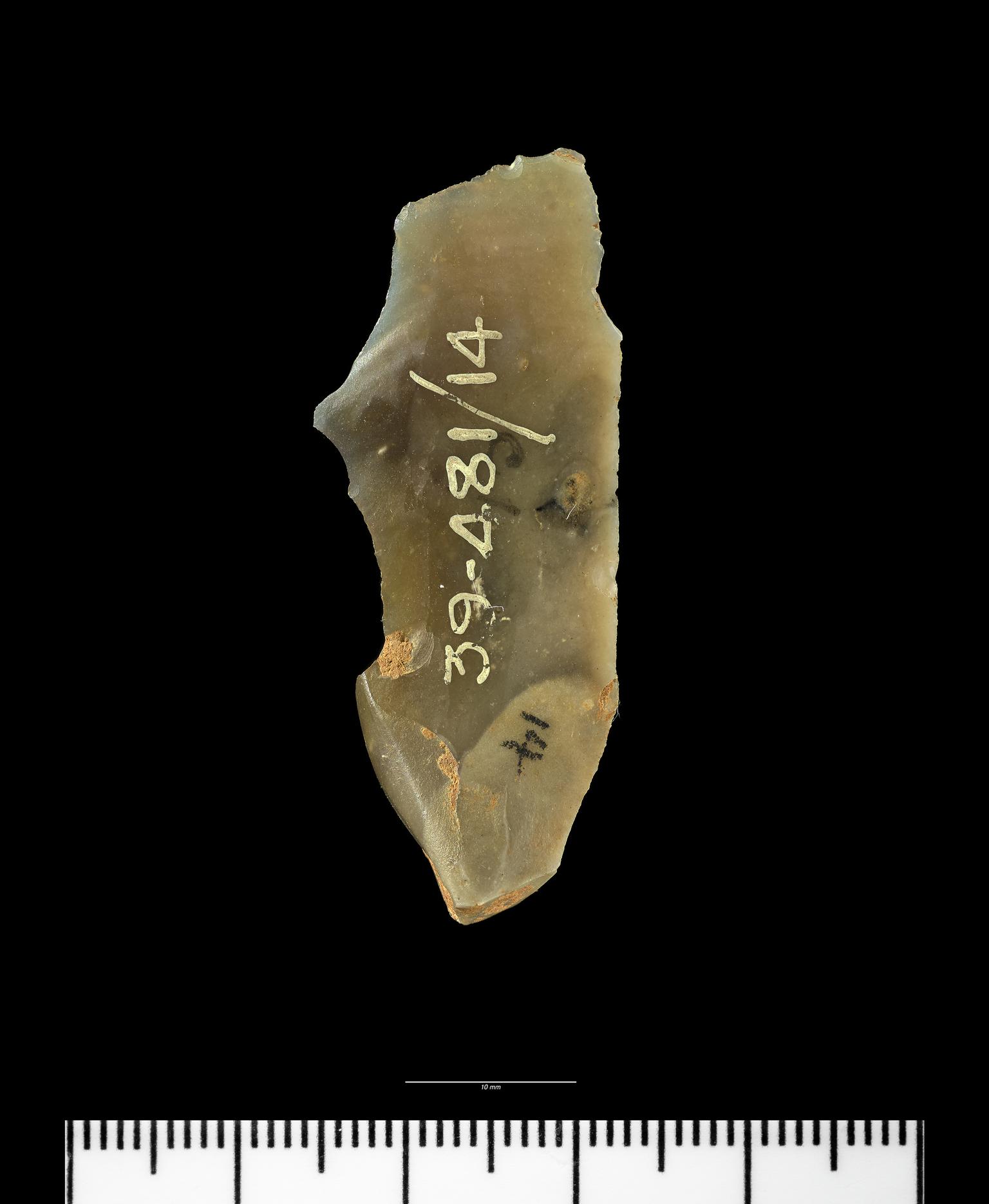 Neolithic / Bronze Age flint notched flake