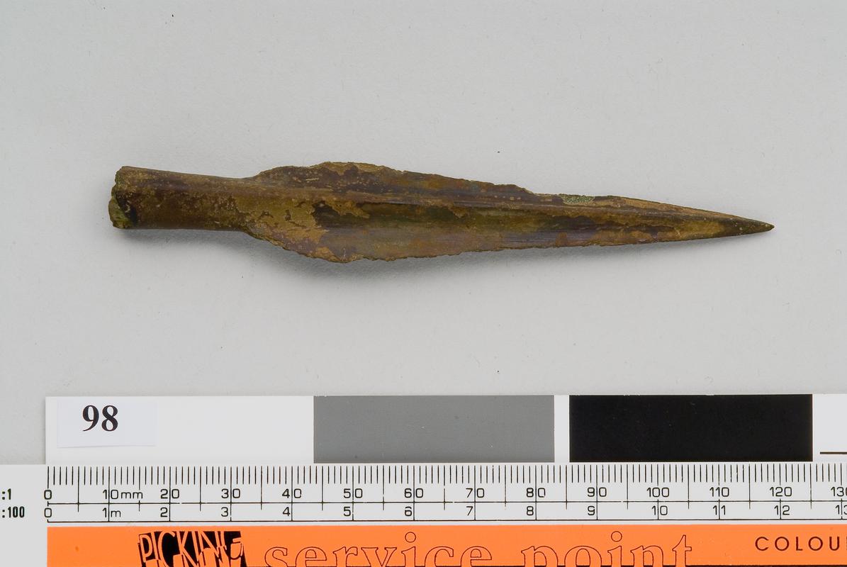 Bronze Age bronze spearhead