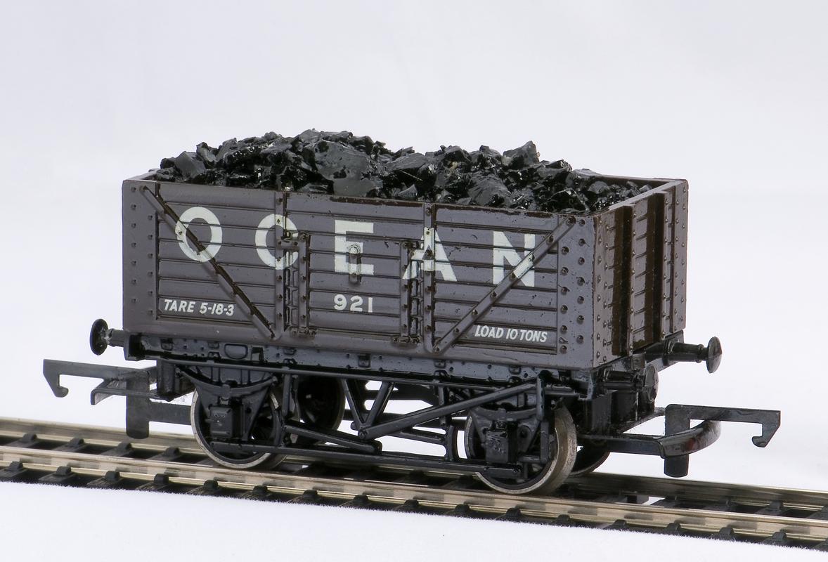 Ocean, coal wagon model