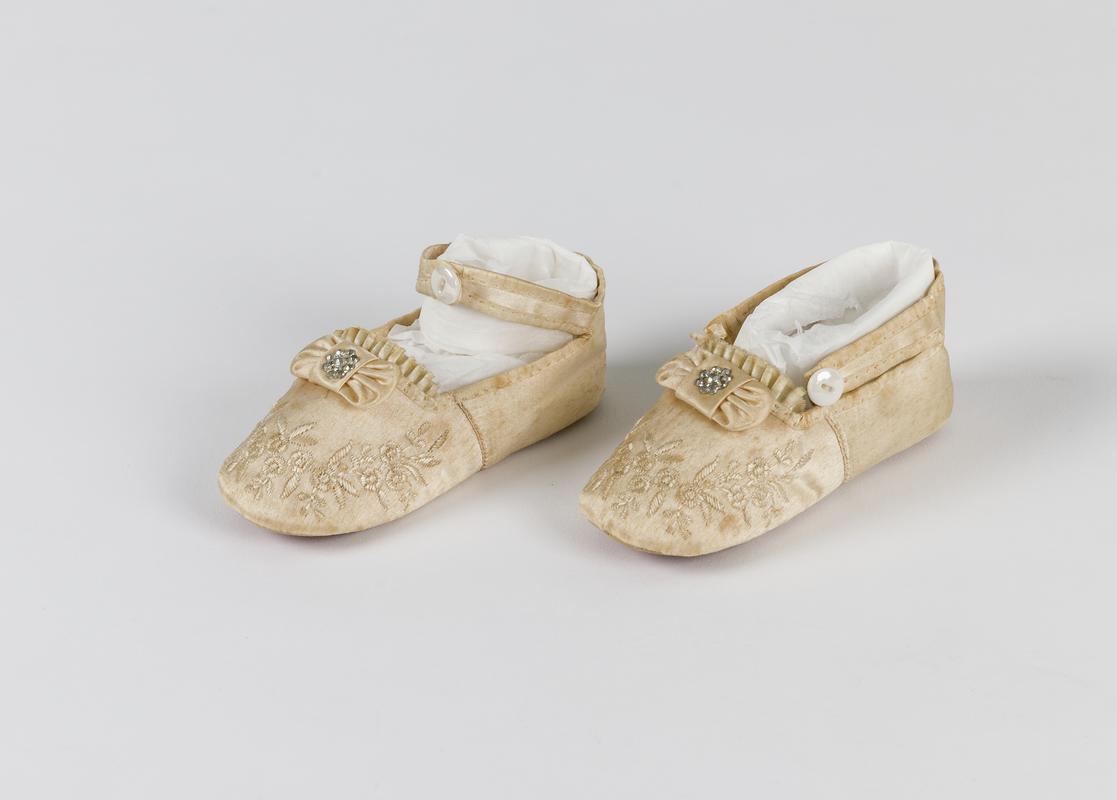 children&#039;s shoes
