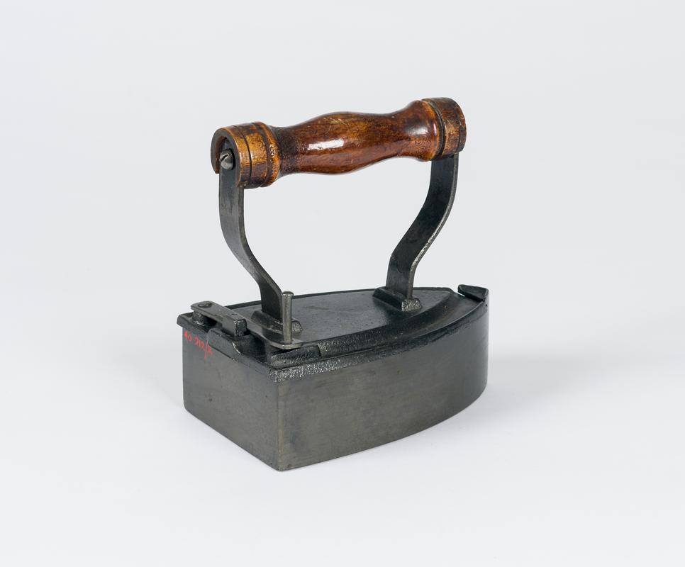 Box iron