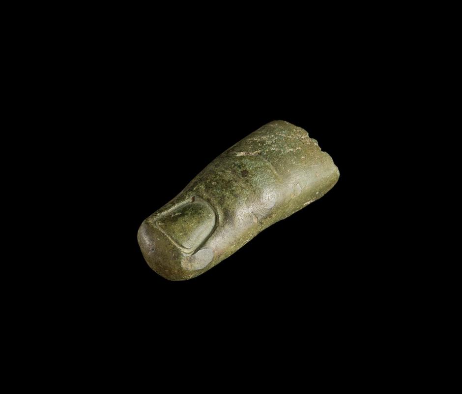Roman copper alloy statue finger