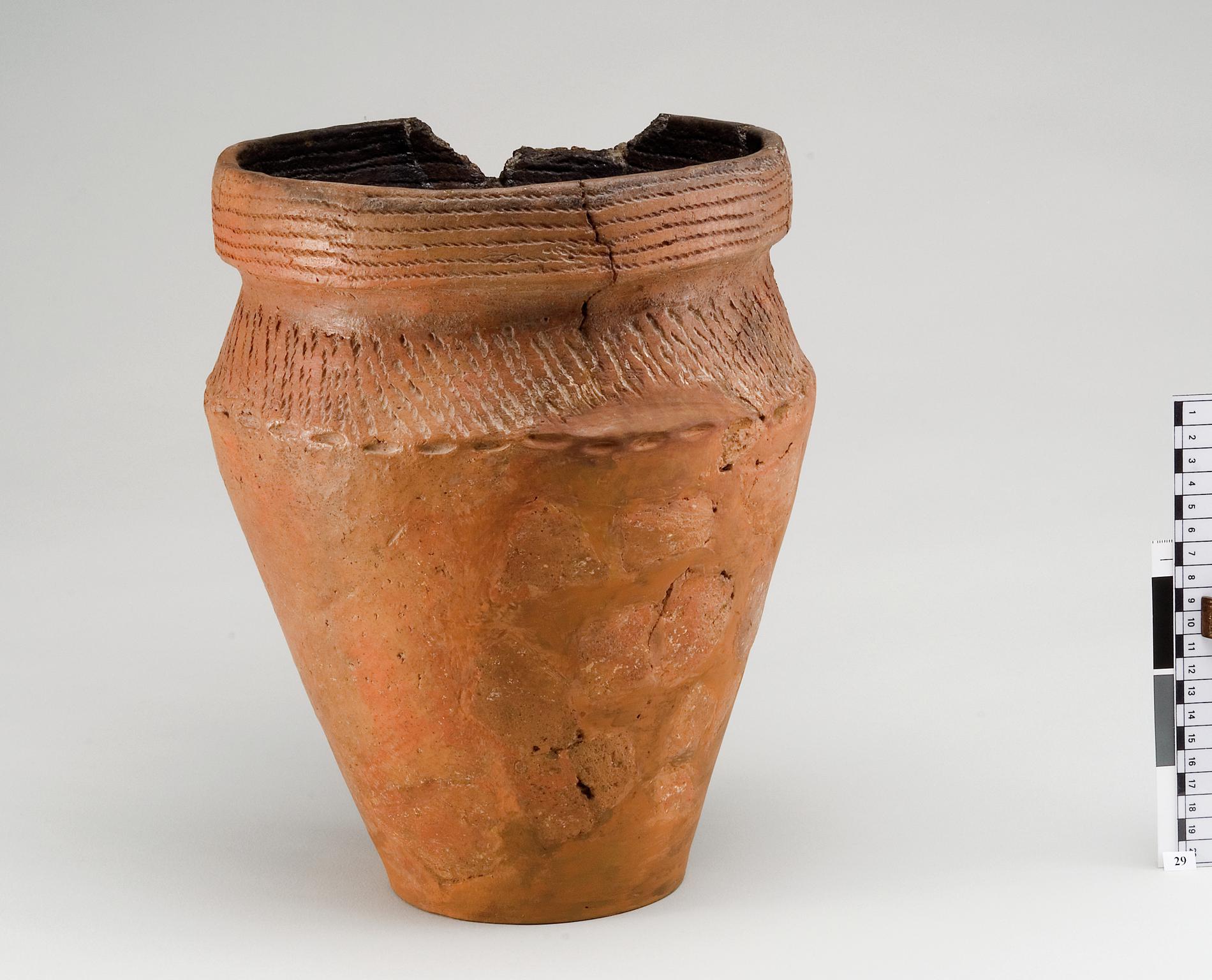 Early Bronze Age pottery collared urn