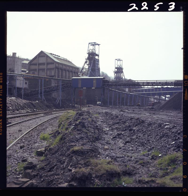 Oakdale Colliery, negative