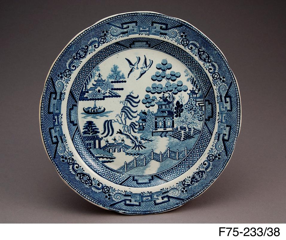 Earthenware tea plate