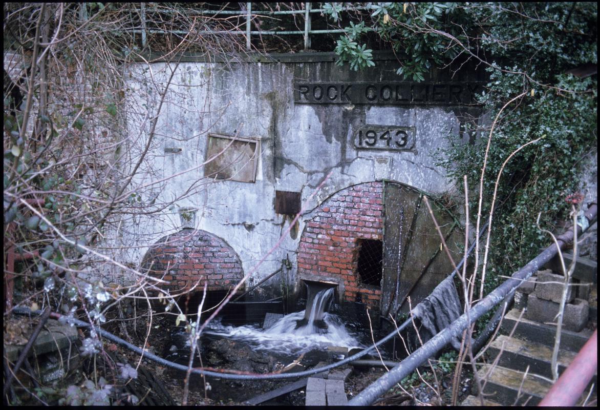 Colour film slide showing &#039;Aberpergwm rock&#039;, Aberpergwm Colliery.
