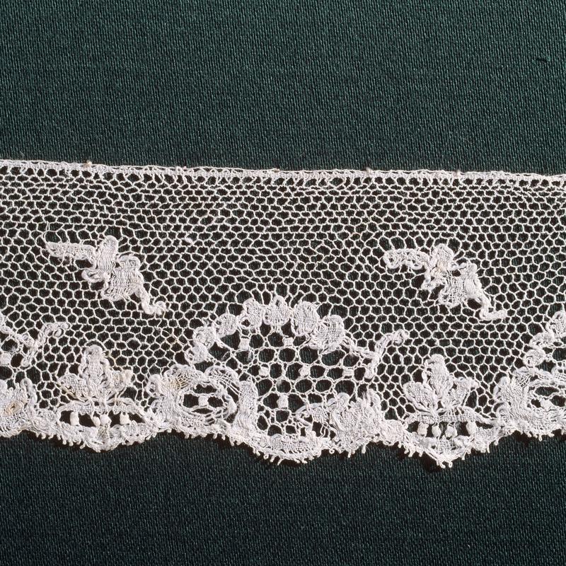 Detail of Buckinghamshire type bobbin lace, 19th century