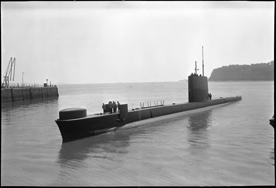Canadian submarine entering Cardiff