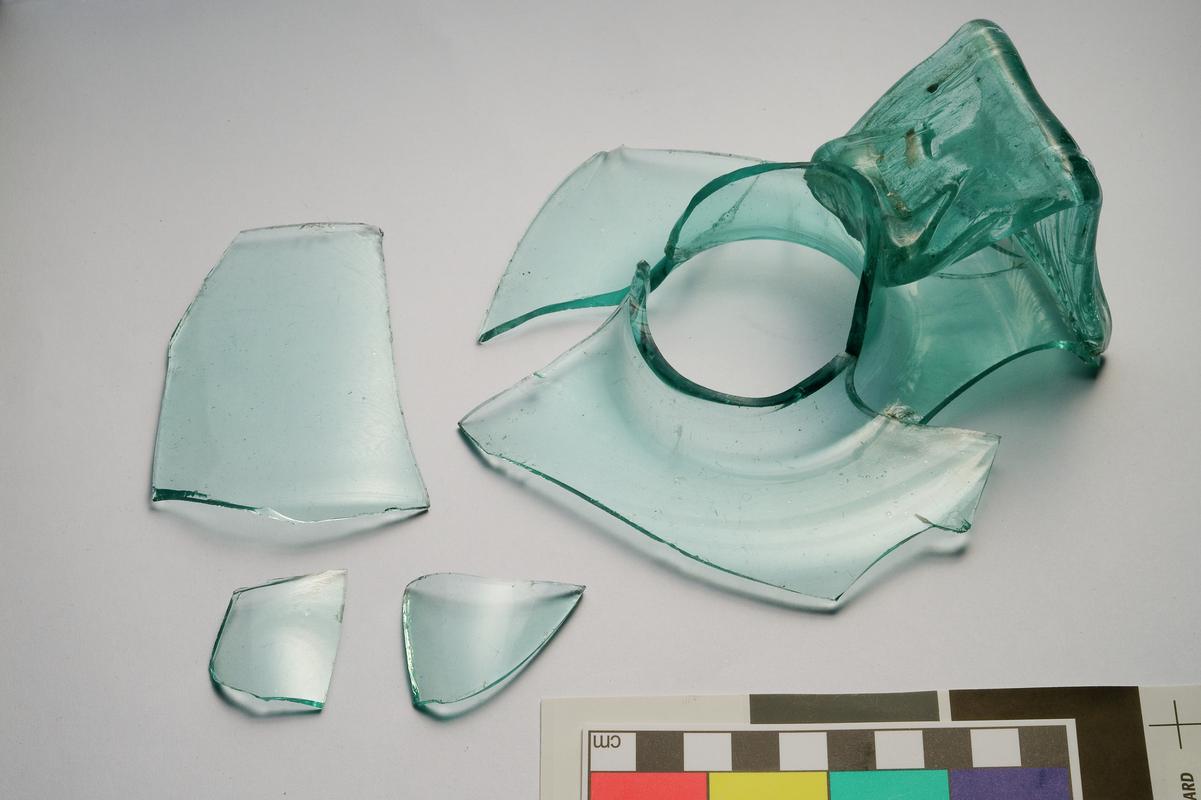glass vessel, handle and neck, 2 joining sherds