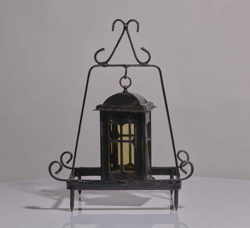 Grave lantern