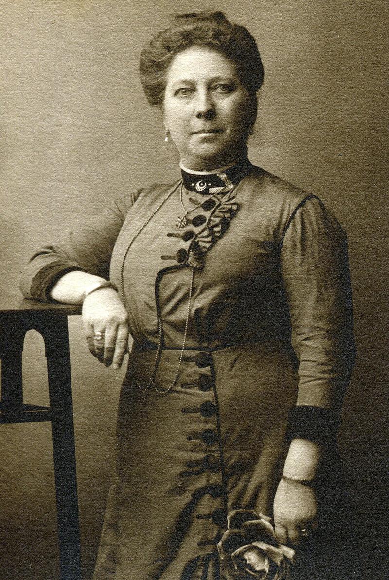 Florence Gifford Evans. Landlady of The Vulcan Hotel 1891-1893