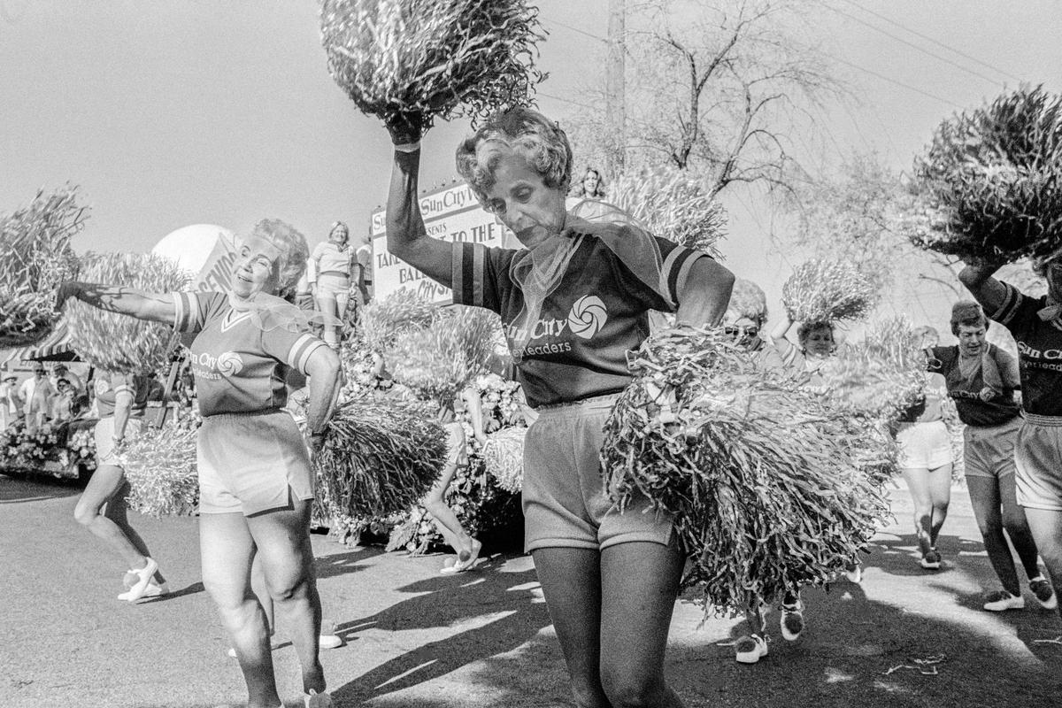 USA. ARIZONA. Parade. Over 55 Pom Pom &#039;girls&#039; from Sun City. 1979.