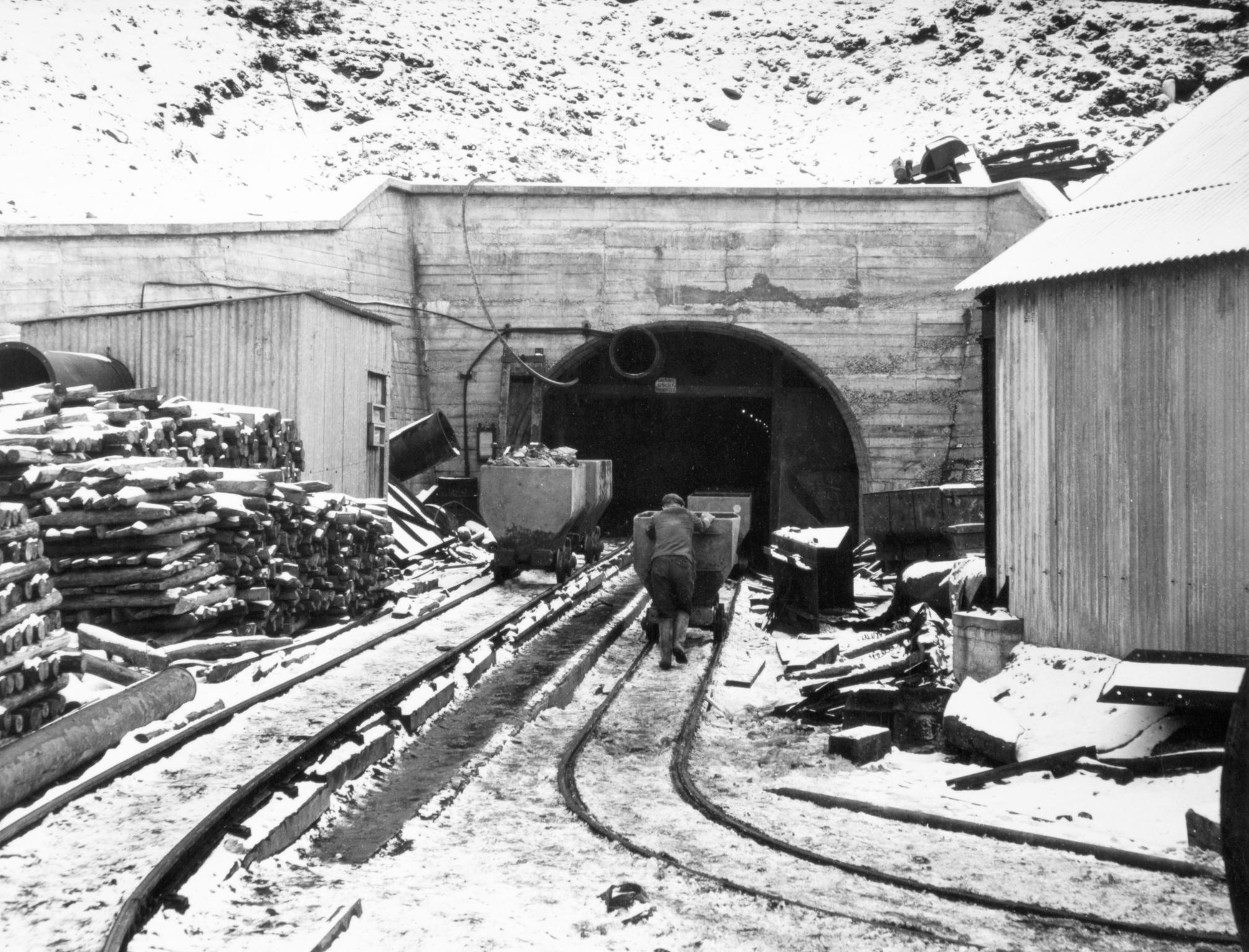 Hafodyrynys new drift mine, photograph