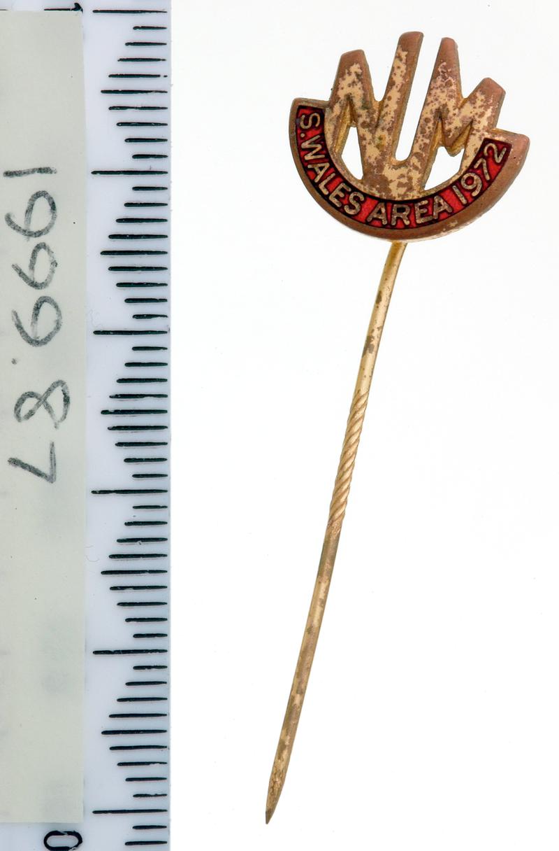 Pin: N.U.M &quot;South Wales Area: 1972&quot;