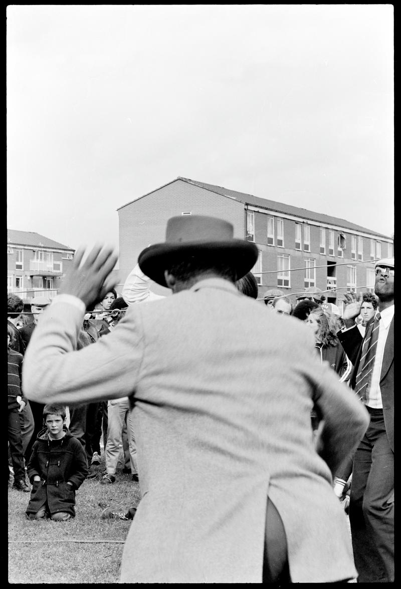 Butetown, negative