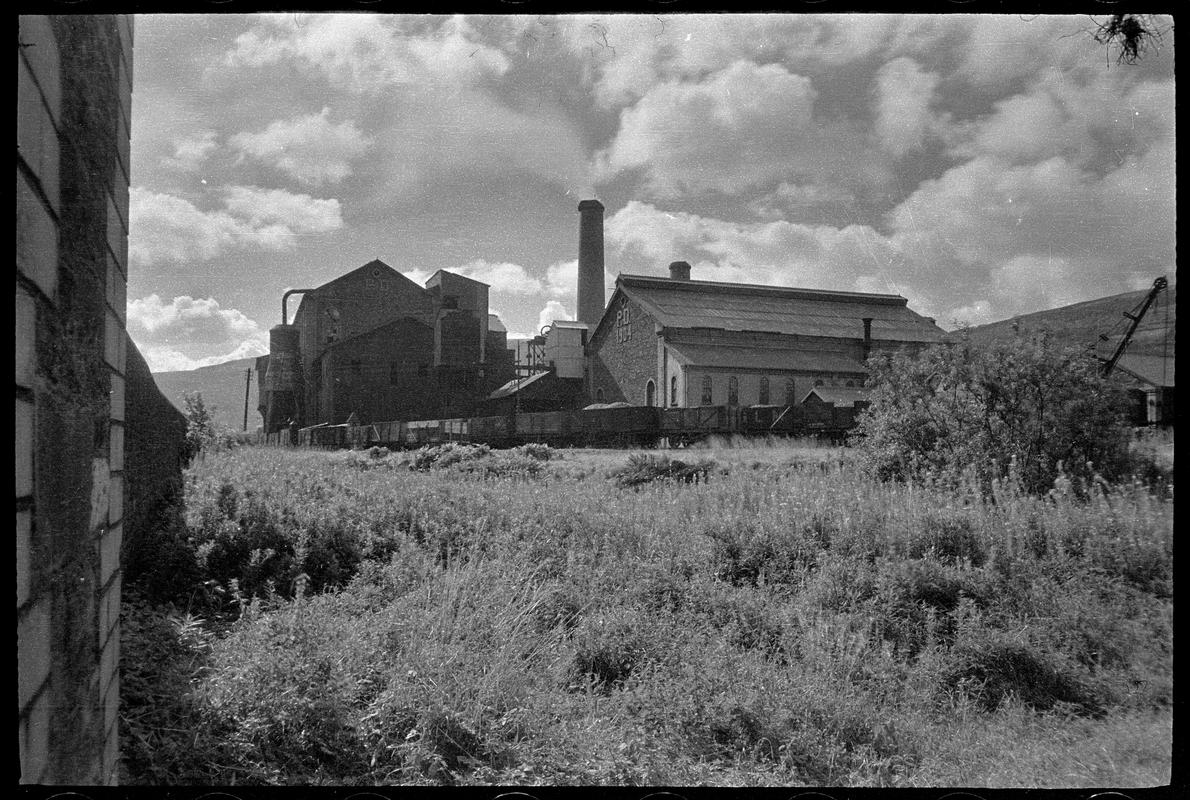 Middle Duffryn Power Station, negative