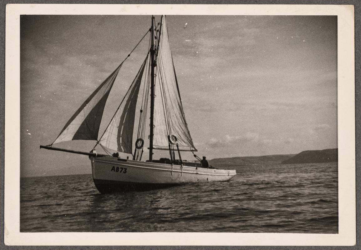 SUSIE WONG, photograph
