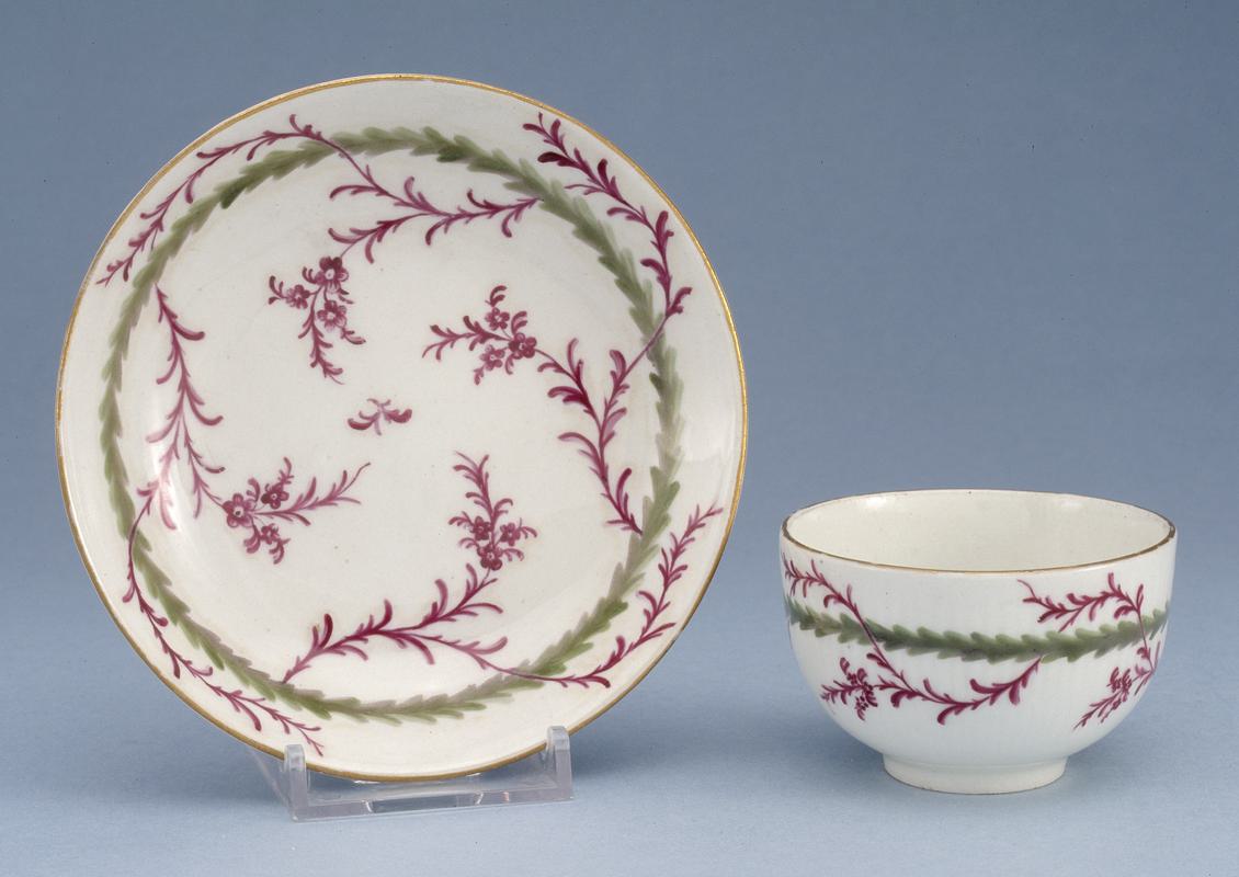 Tea bowl and saucer