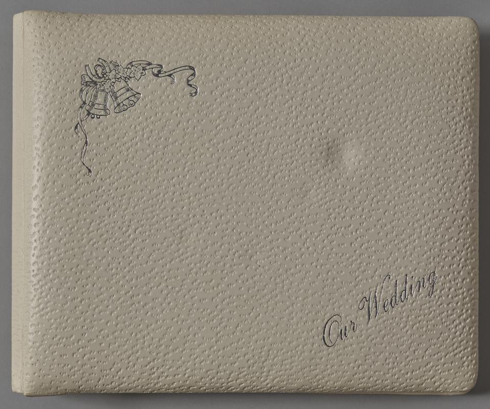Photograph album