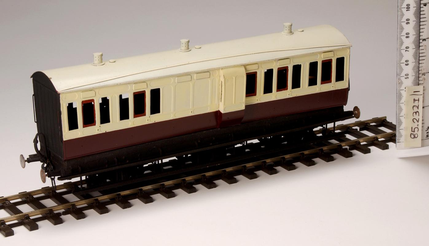 Rhymney Railway carriage model