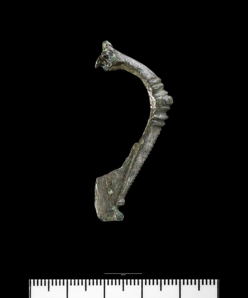 Roman copper alloy bow brooch