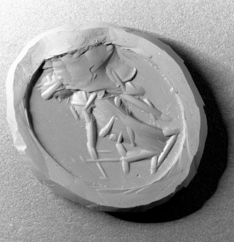 Roman intaglio (Fortuna)