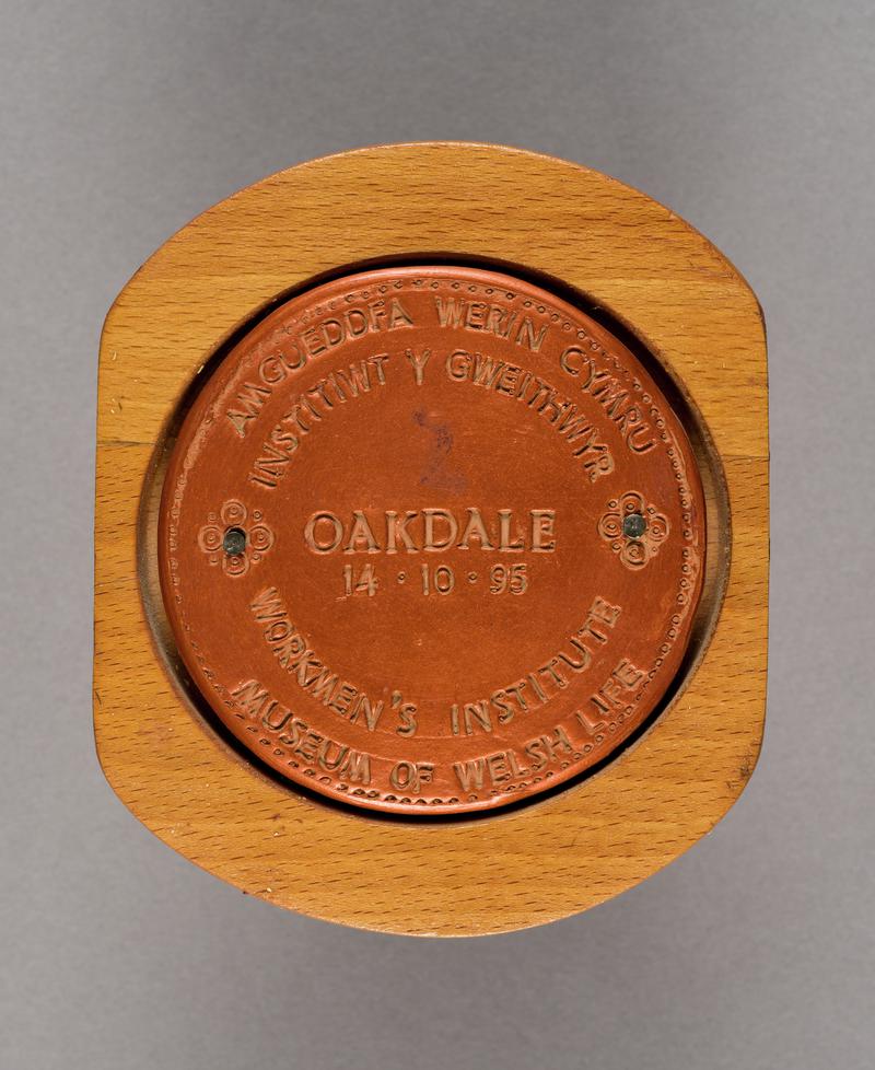 Plaque produced to commemorate the opening of Oakdale Workmen&#039;s Institute at the Museum on 14 October 1995.