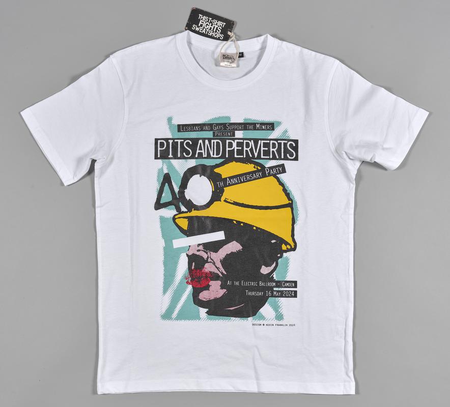 Pits and Perverts, t-shirt