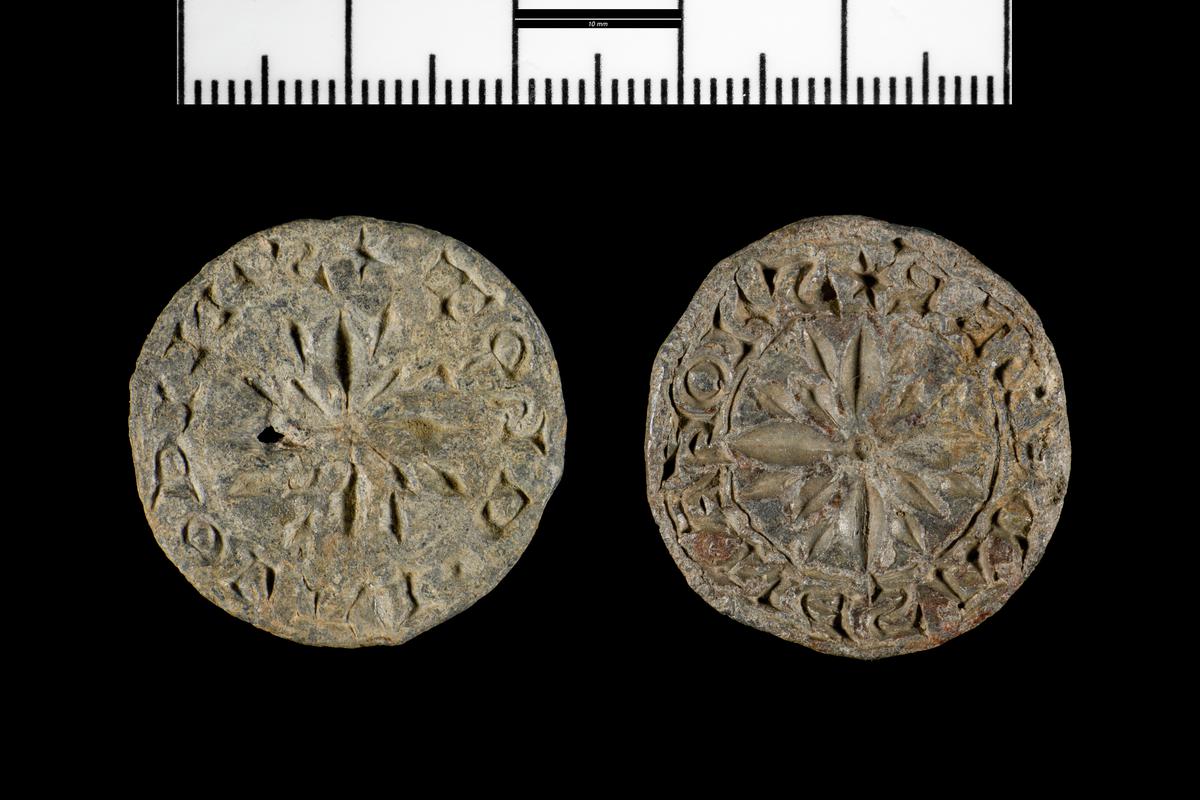 Seal of John Aduvar (D28) and seal of Nicholas Chot (D29)