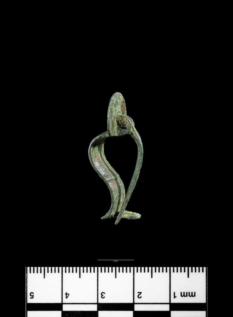 Roman copper alloy knee brooch