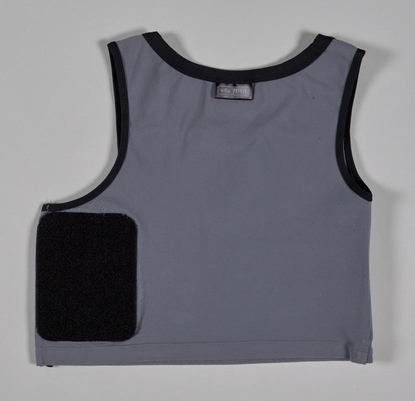 Chest binder