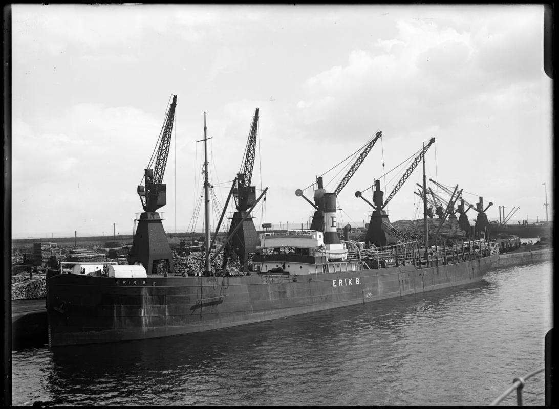 S.S. ERIK B, glass negative