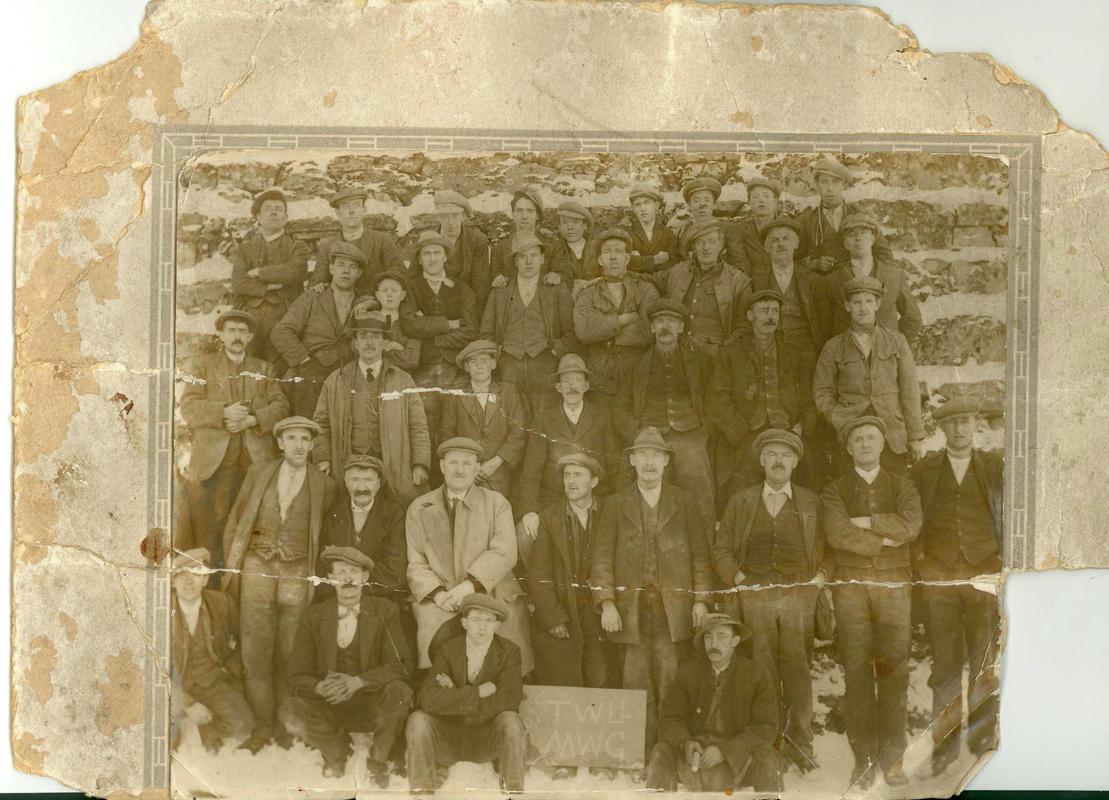 Dinorwic slate quarrymen, photograph