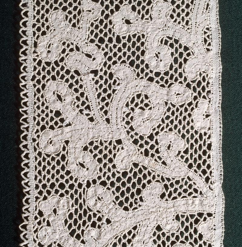 Milanese bobbin lace